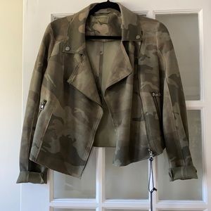 Army Jacket size x s. Bought at anthropology